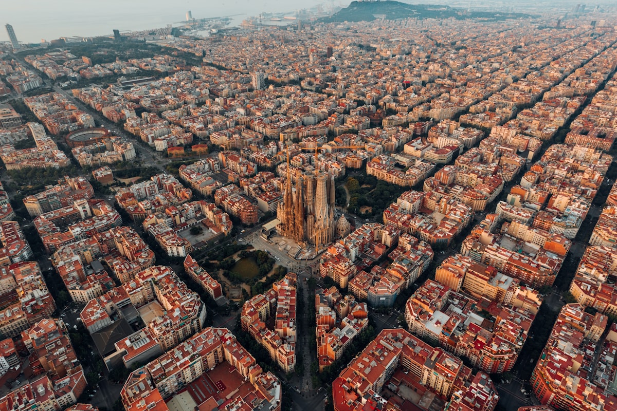 Vista de Barcelona con arquitectura modernista